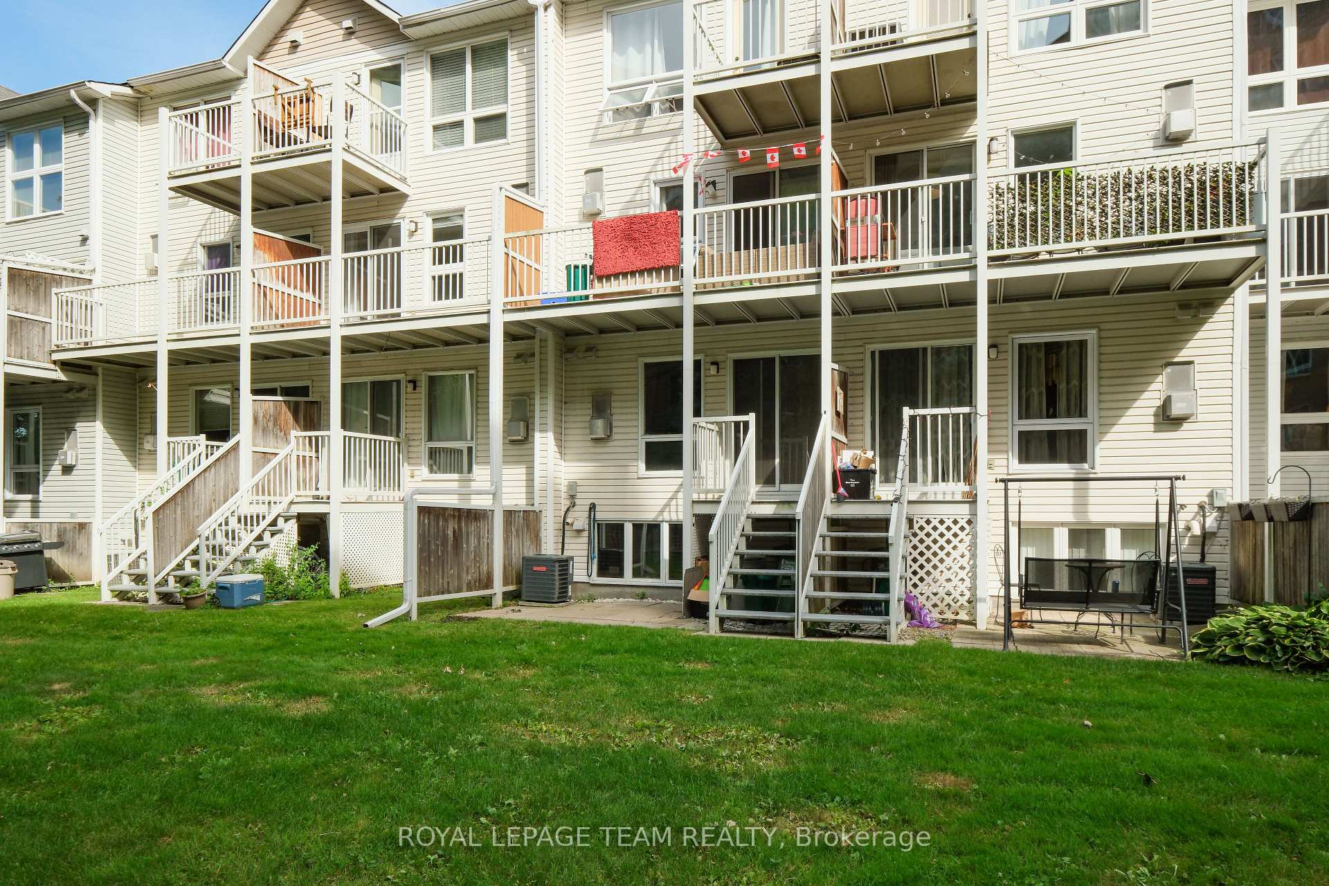 Photo 34 of 1665 Locksley Lane, Ottawa, Beaconwood — HOMEH