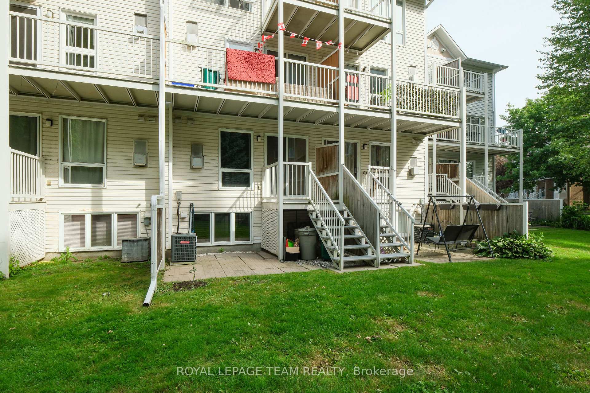 Photo 35 of 1665 Locksley Lane, Ottawa, Beaconwood — HOMEH