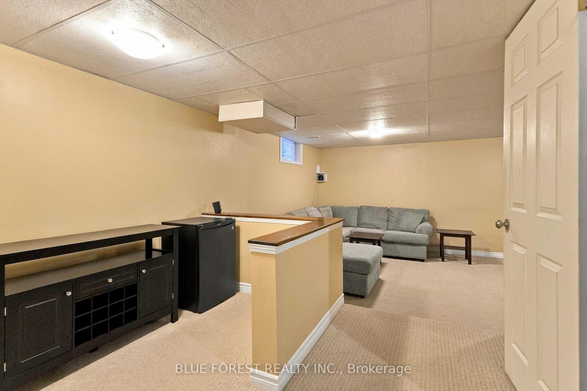 Photo 24 of 3224 Meadowgate Boulevard, London, South U — HOMEH