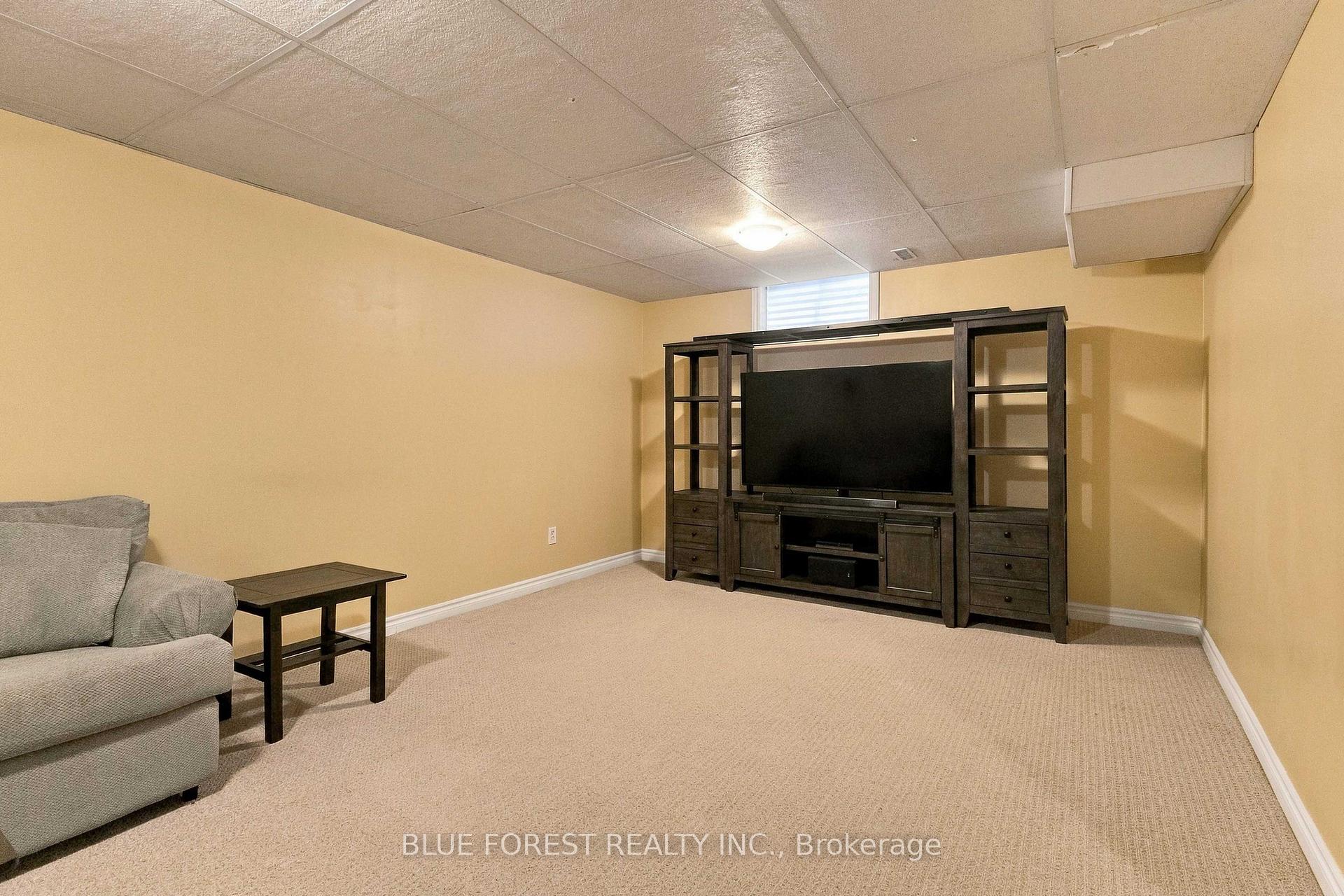 Photo 26 of 3224 Meadowgate Boulevard, London, South U — HOMEH