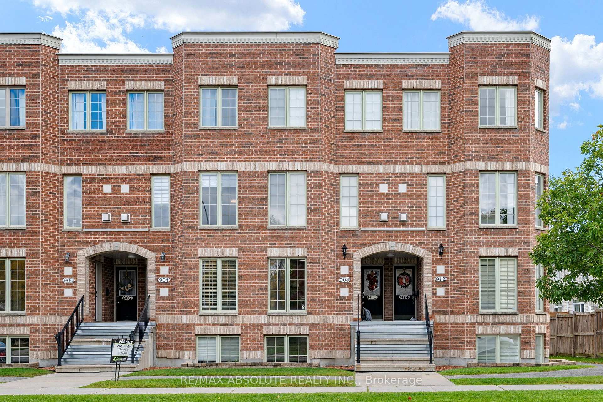 Photo of Unit 2, 908 Longfields Drive