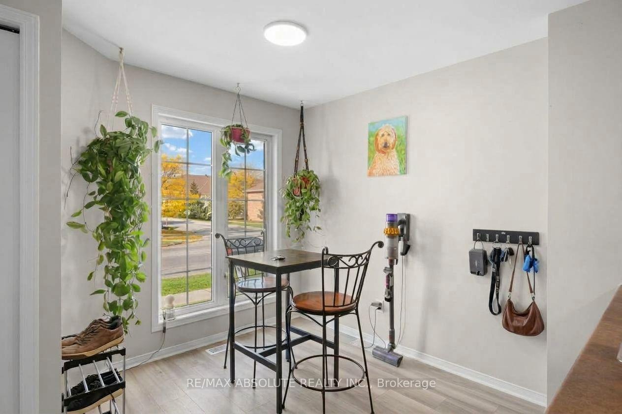Photo 5 of Unit 2, 908 Longfields Drive, Ottawa, Barrhaven - Longfields — HOMEH
