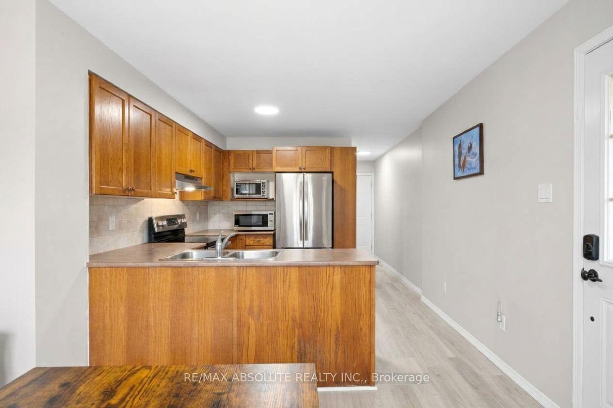 Photo 8 of Unit 2, 908 Longfields Drive, Ottawa, Barrhaven - Longfields — HOMEH