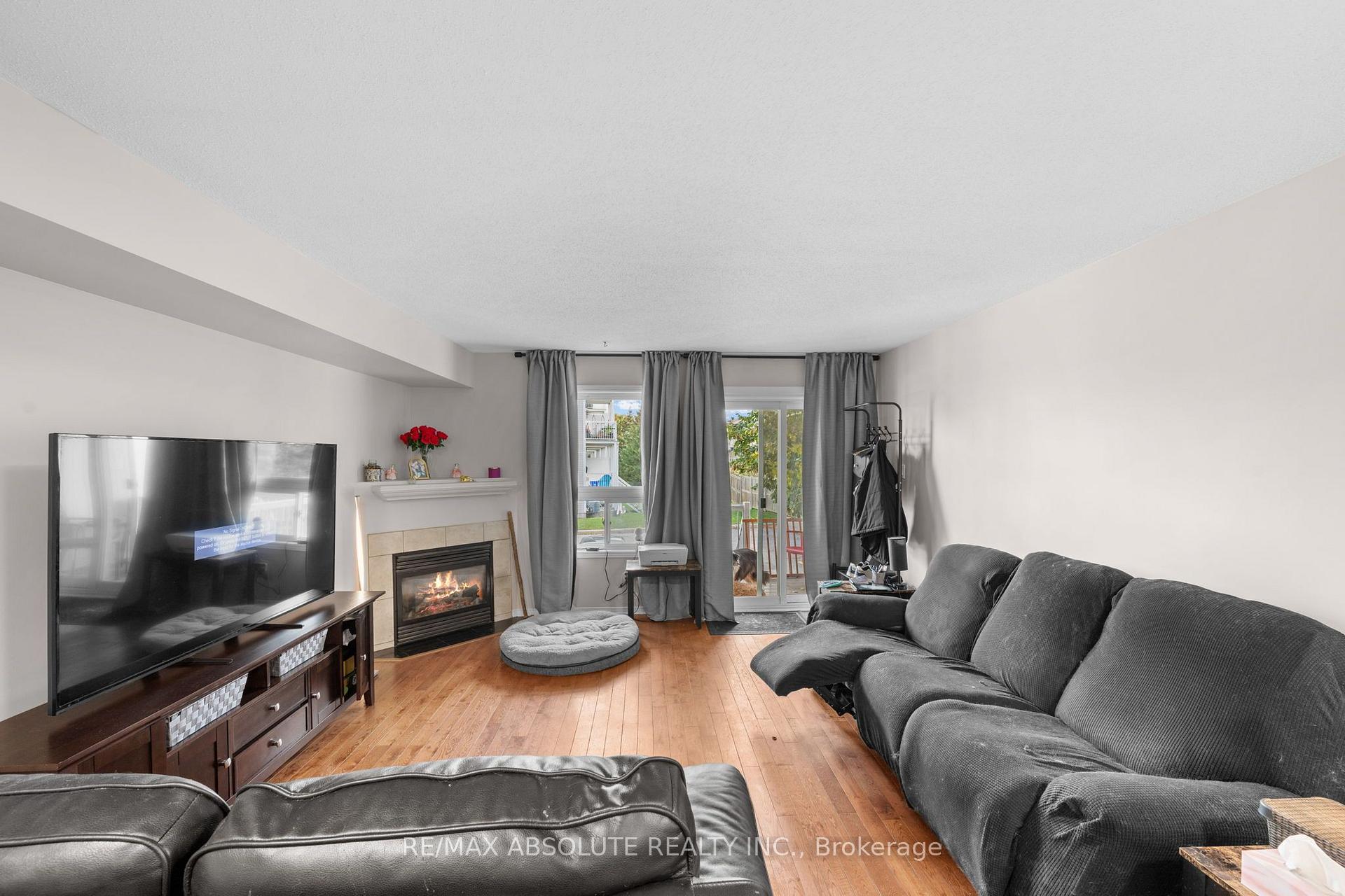 Photo 13 of Unit 2, 908 Longfields Drive, Ottawa, Barrhaven - Longfields — HOMEH