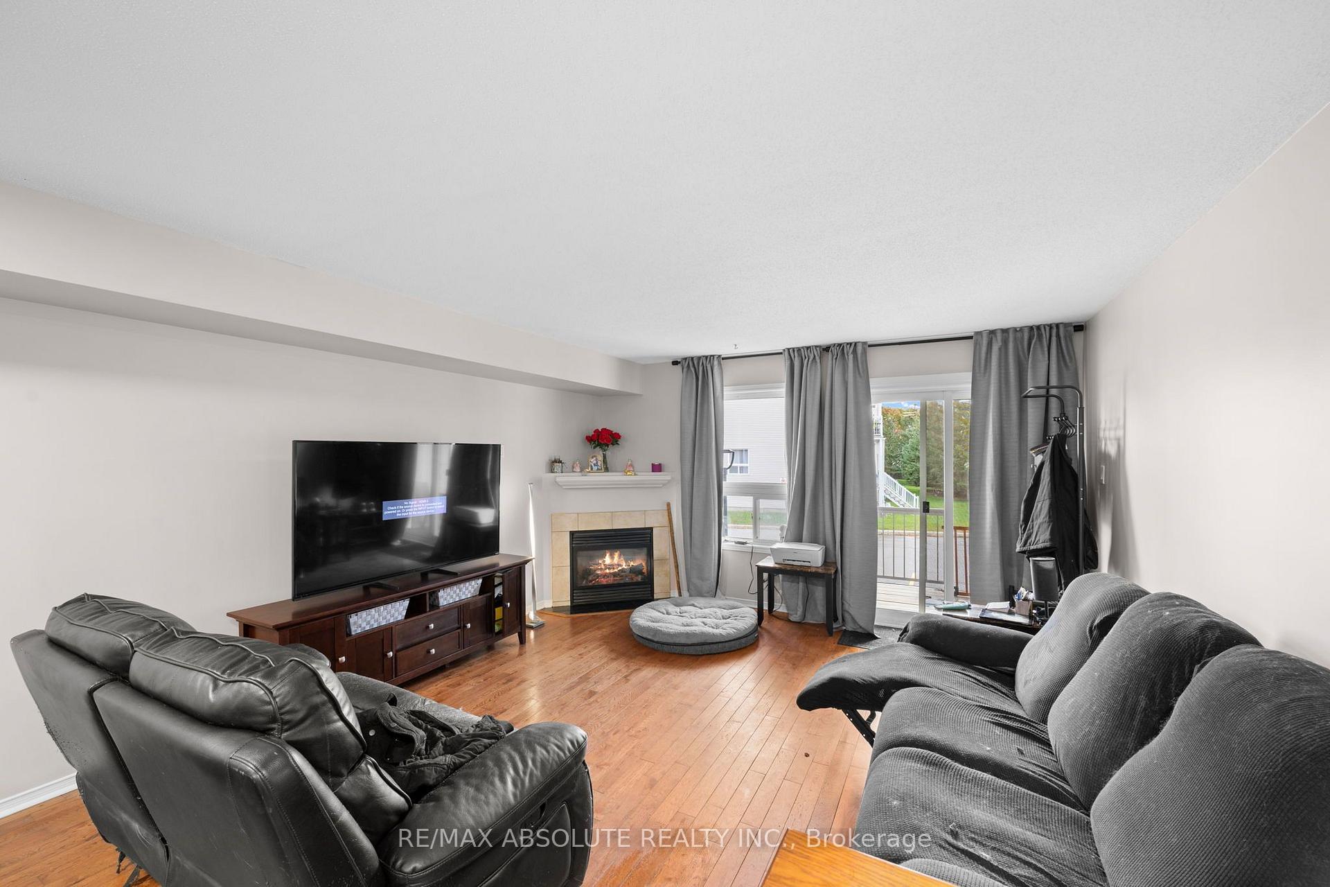 Photo 14 of Unit 2, 908 Longfields Drive, Ottawa, Barrhaven - Longfields — HOMEH