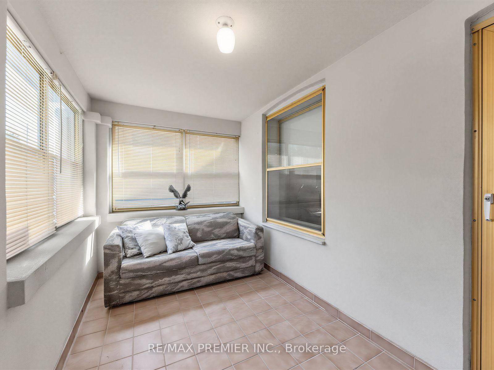 Photo 3 of 155 Ascot Avenue, Toronto, Corso Italia-Davenport — HOMEH
