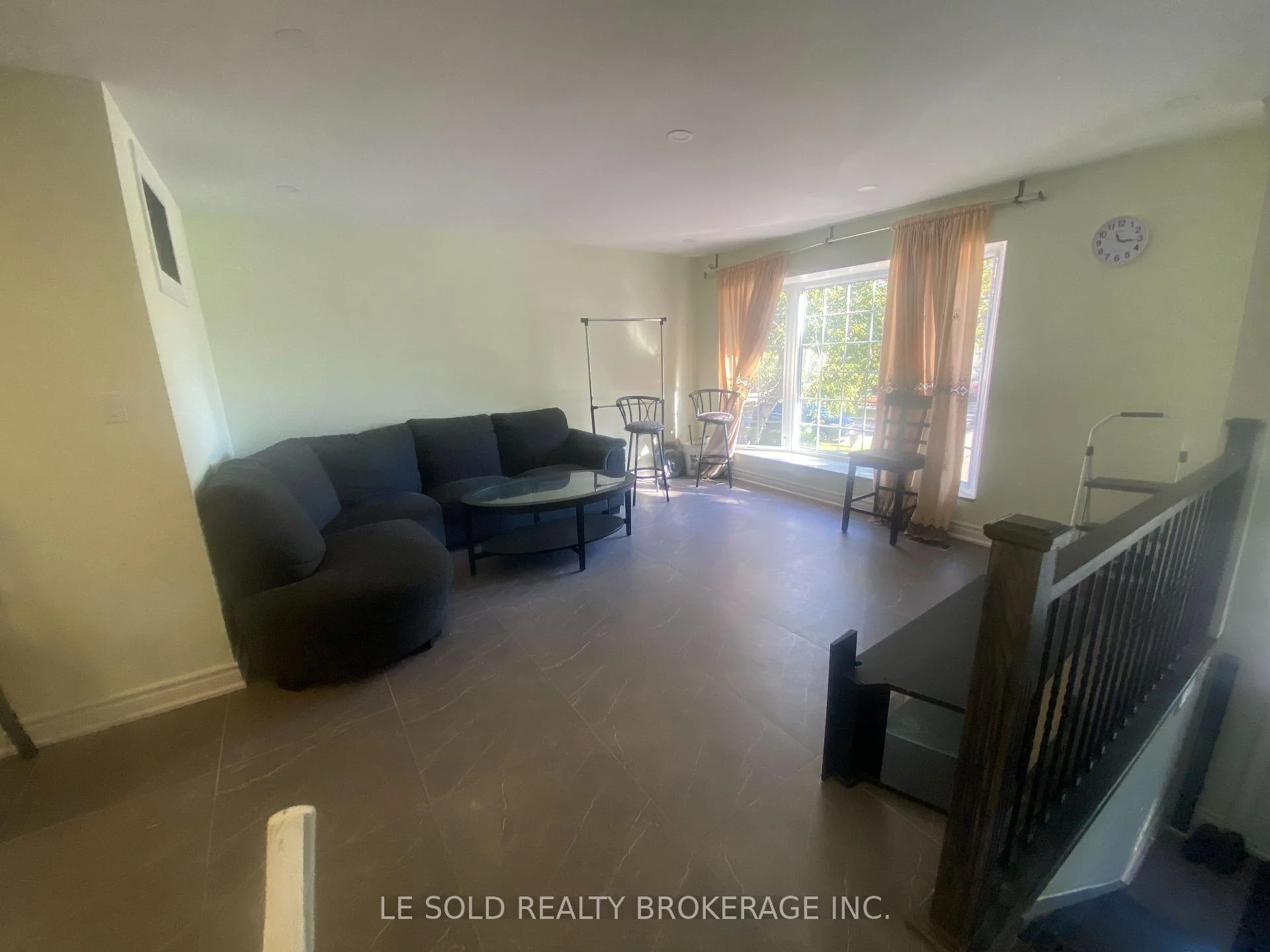Photo 36 of Unit Upper, 2 Chipwood Crescent, North York, Pleasant View — HOMEH