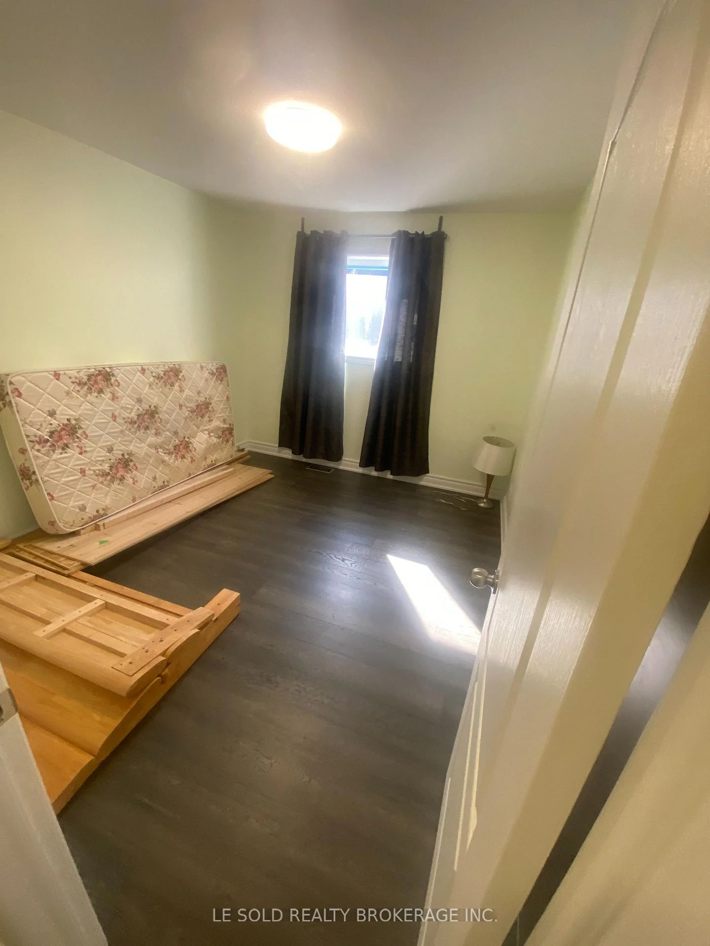 Photo 45 of Unit Upper, 2 Chipwood Crescent, North York, Pleasant View — HOMEH