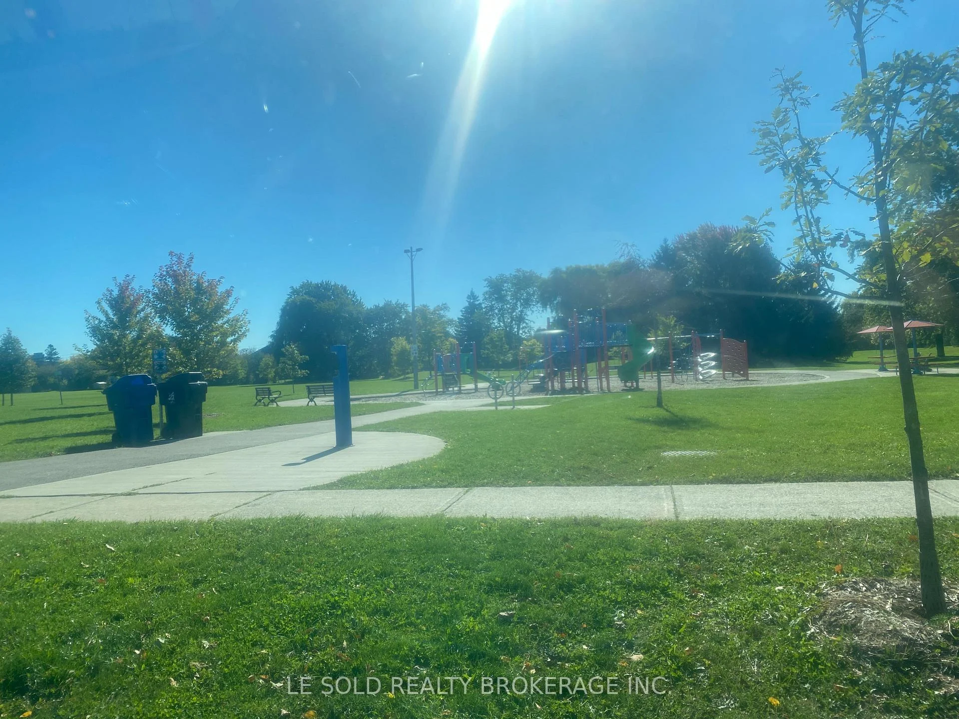 Photo 85 of Unit Upper, 2 Chipwood Crescent, North York, Pleasant View — HOMEH