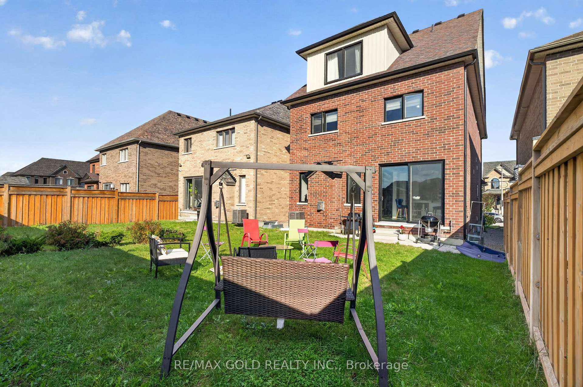 Photo 46 of 236 Eighth Avenue, New Tecumseth, Alliston — HOMEH