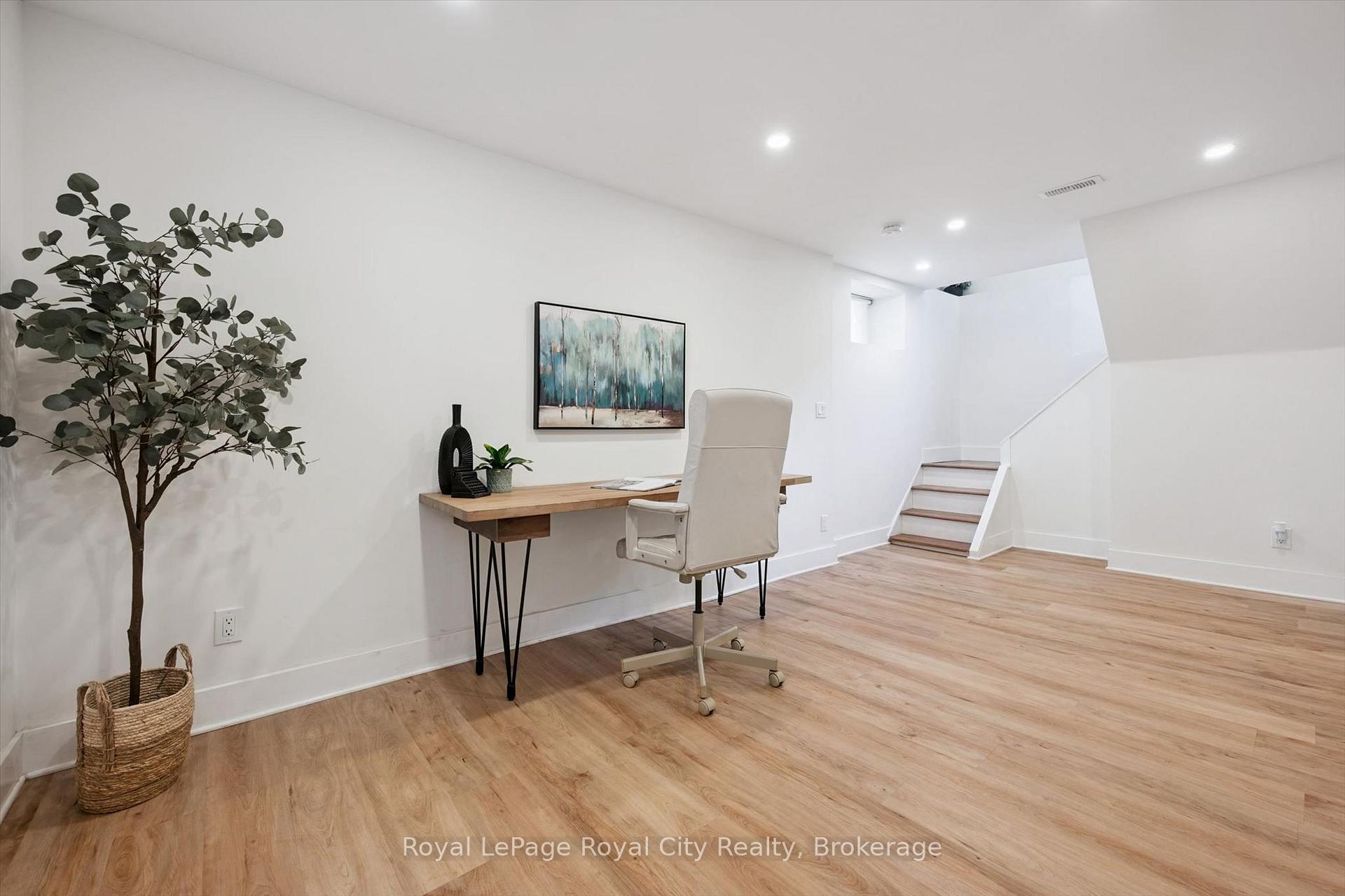 Photo 27 of 31 James Street W, Guelph, Dovercliffe Park/Old University — HOMEH