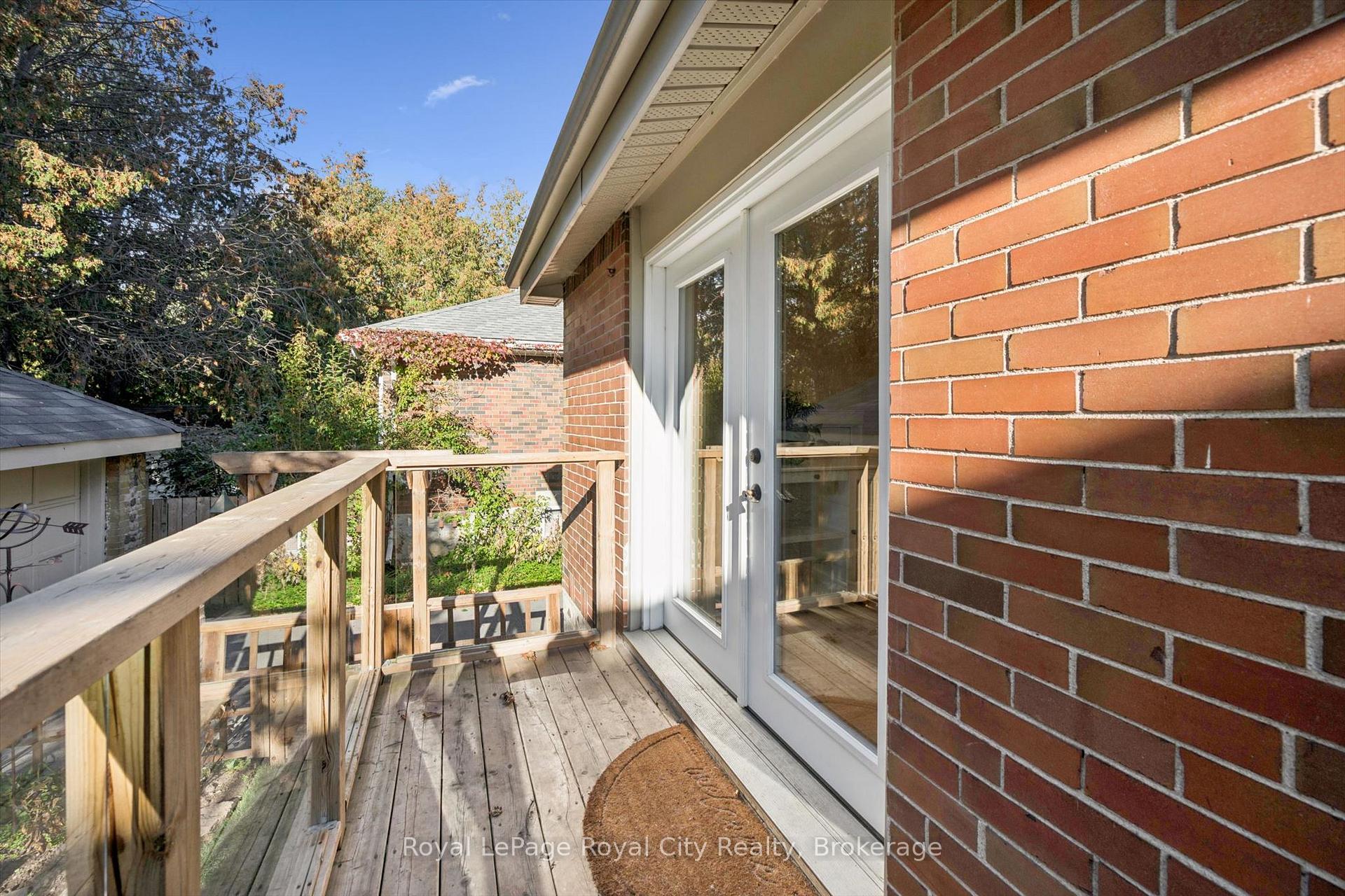Photo 37 of 31 James Street W, Guelph, Dovercliffe Park/Old University — HOMEH