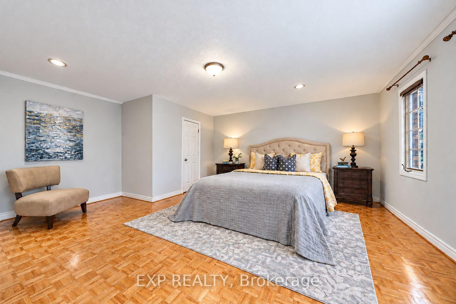 Photo 30 of 2 Shallmar Gardens, Richmond Hill, Bayview Hill — HOMEH