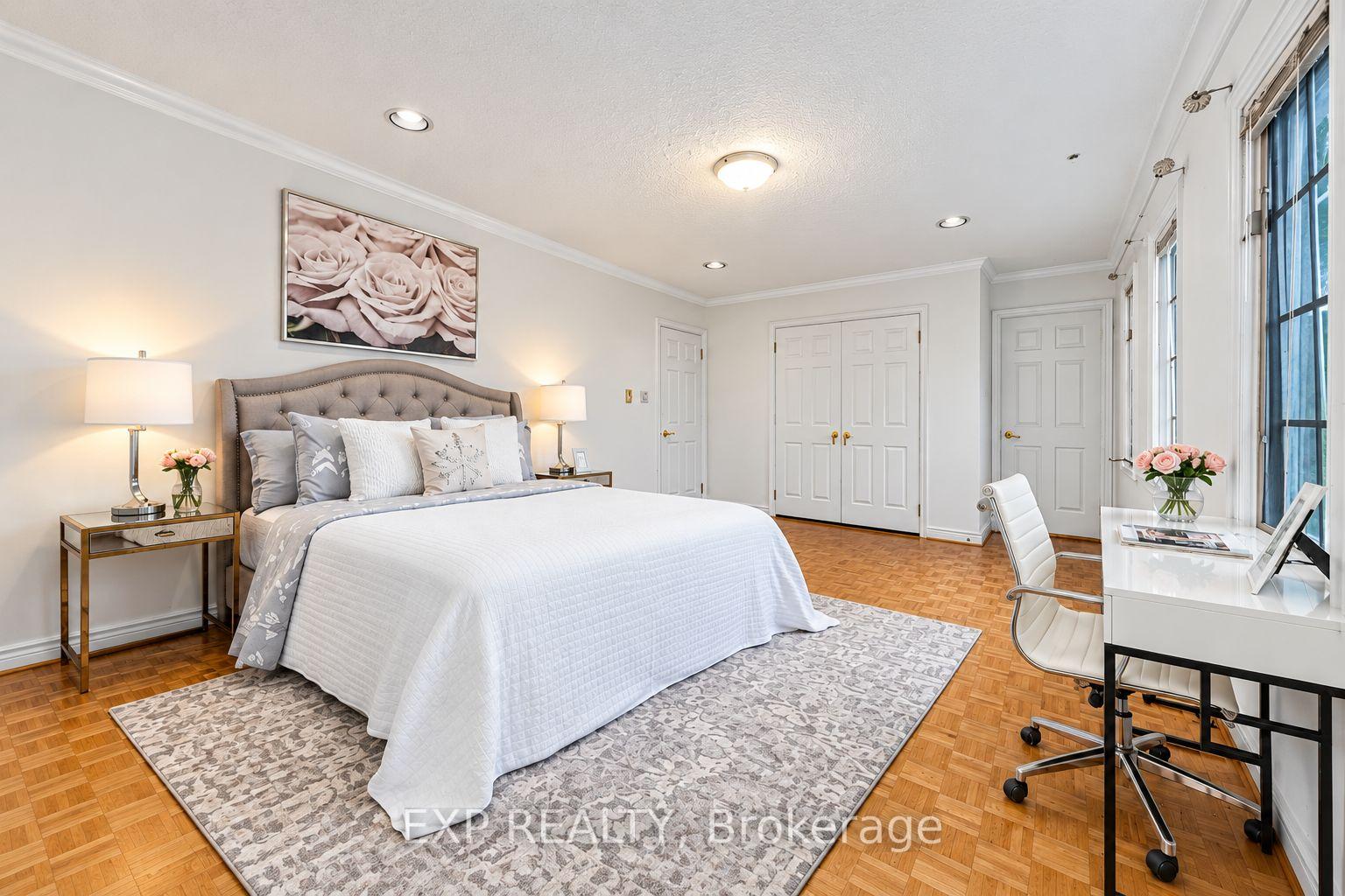 Photo 32 of 2 Shallmar Gardens, Richmond Hill, Bayview Hill — HOMEH