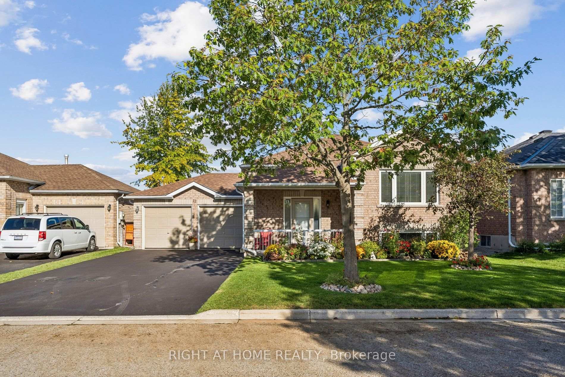 Photo 1 of 12 Player Drive, Barrie, East Bayfield — HOMEH