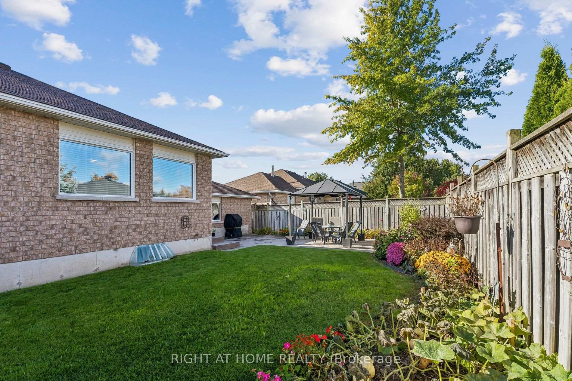 Photo 43 of 12 Player Drive, Barrie, East Bayfield — HOMEH