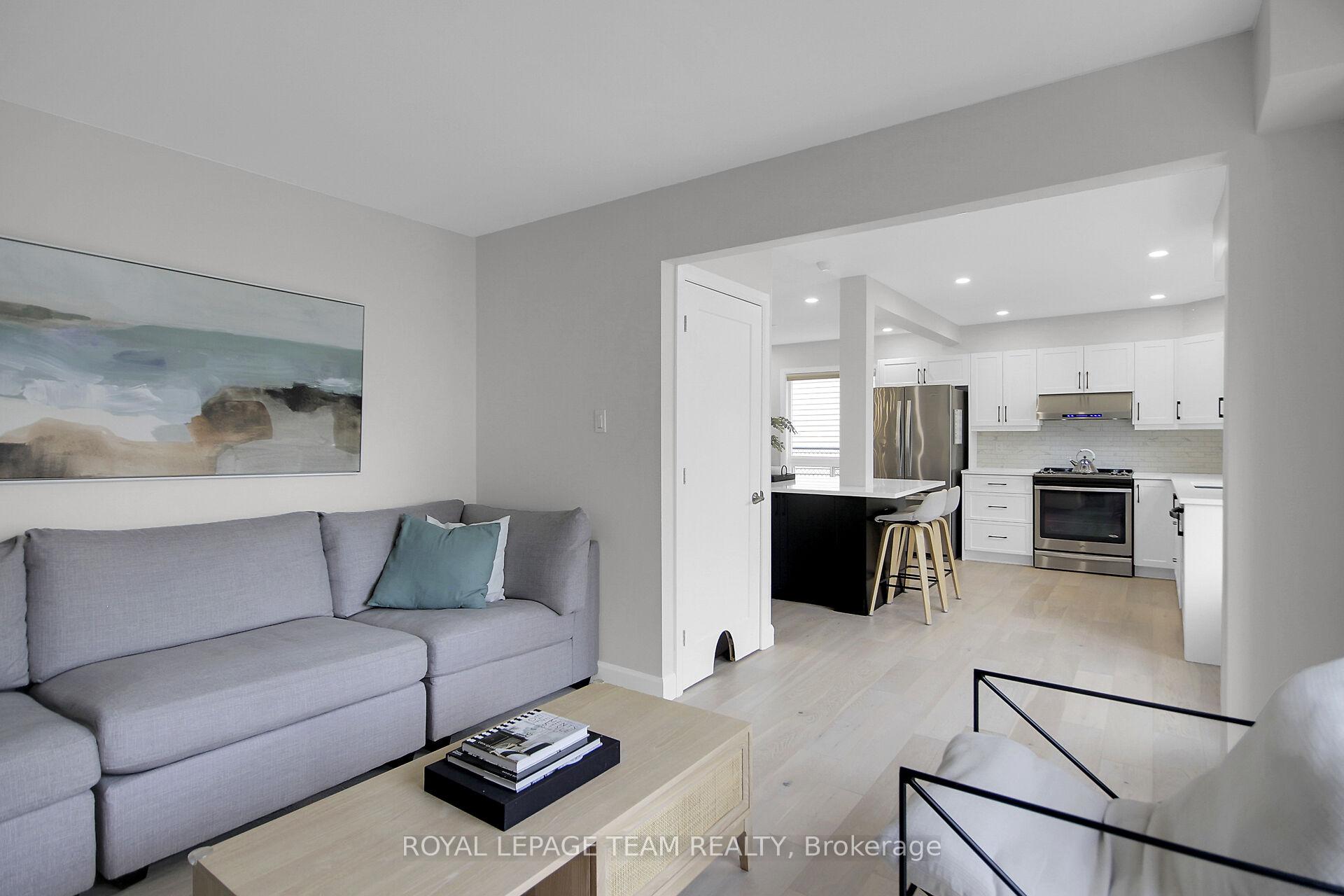 Photo 12 of 47 Dossetter Way, Ottawa, Hunt Club Park — HOMEH