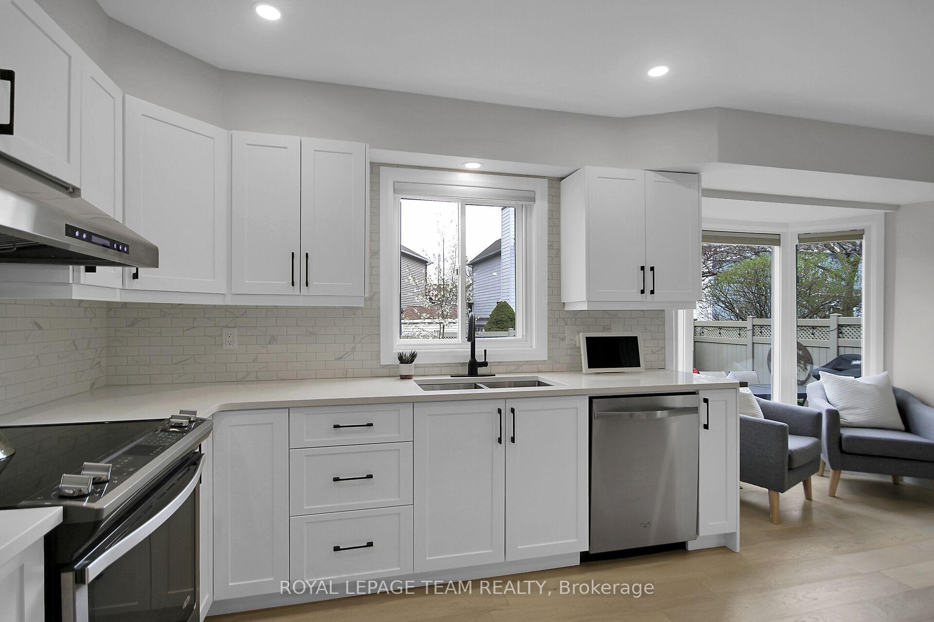 Photo 19 of 47 Dossetter Way, Ottawa, Hunt Club Park — HOMEH