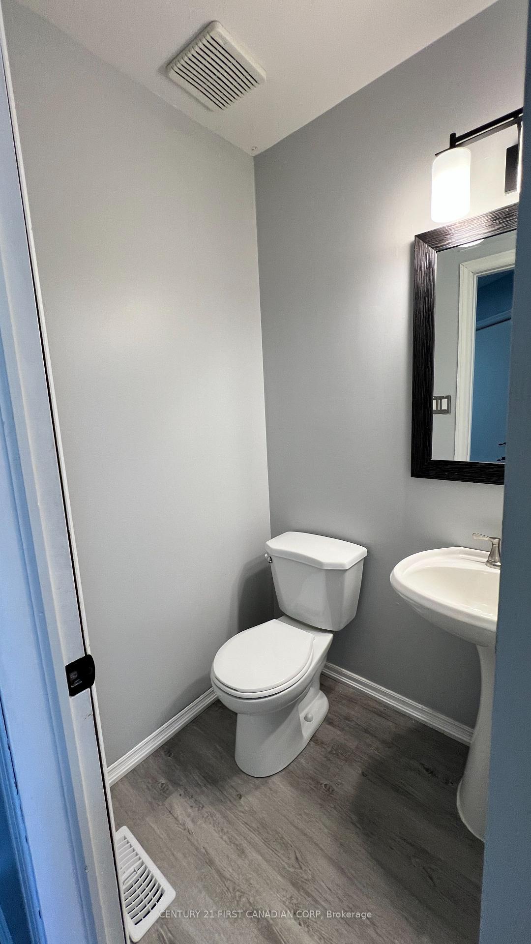Photo 4 of Unit 61, 1199 Hamilton Road, London, East P — HOMEH