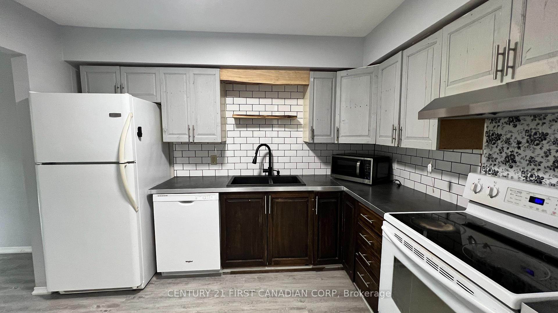 Photo 6 of Unit 61, 1199 Hamilton Road, London, East P — HOMEH
