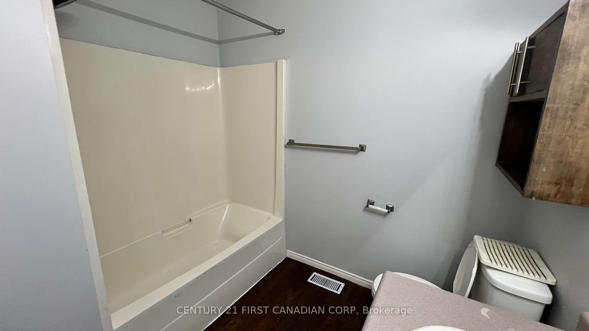 Photo 18 of Unit 61, 1199 Hamilton Road, London, East P — HOMEH