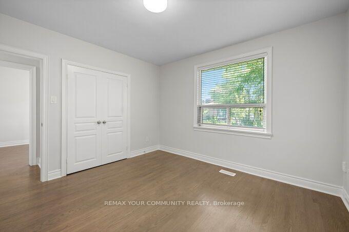 Photo 17 of 3 Indianola Drive, Etobicoke, Eringate-Centennial-West Deane — HOMEH