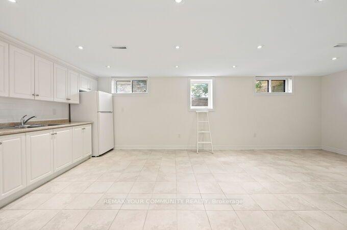 Photo 27 of 3 Indianola Drive, Etobicoke, Eringate-Centennial-West Deane — HOMEH