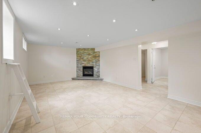 Photo 30 of 3 Indianola Drive, Etobicoke, Eringate-Centennial-West Deane — HOMEH