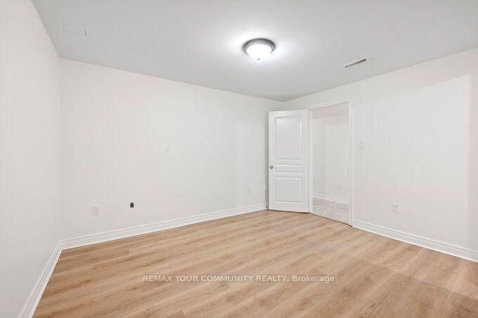 Photo 34 of 3 Indianola Drive, Etobicoke, Eringate-Centennial-West Deane — HOMEH