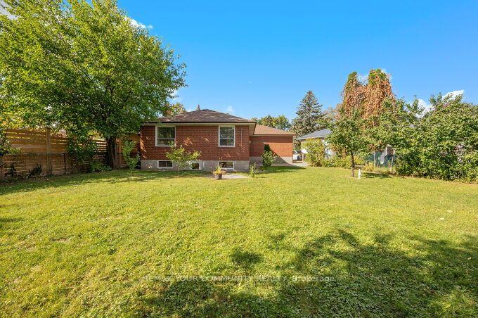 Photo 39 of 3 Indianola Drive, Etobicoke, Eringate-Centennial-West Deane — HOMEH