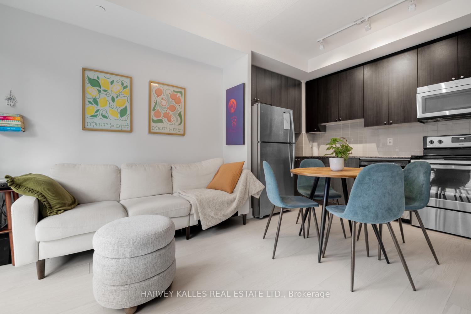 Photo 5 of Unit 202, 68 Merton Street, Toronto, Mount Pleasant West — HOMEH