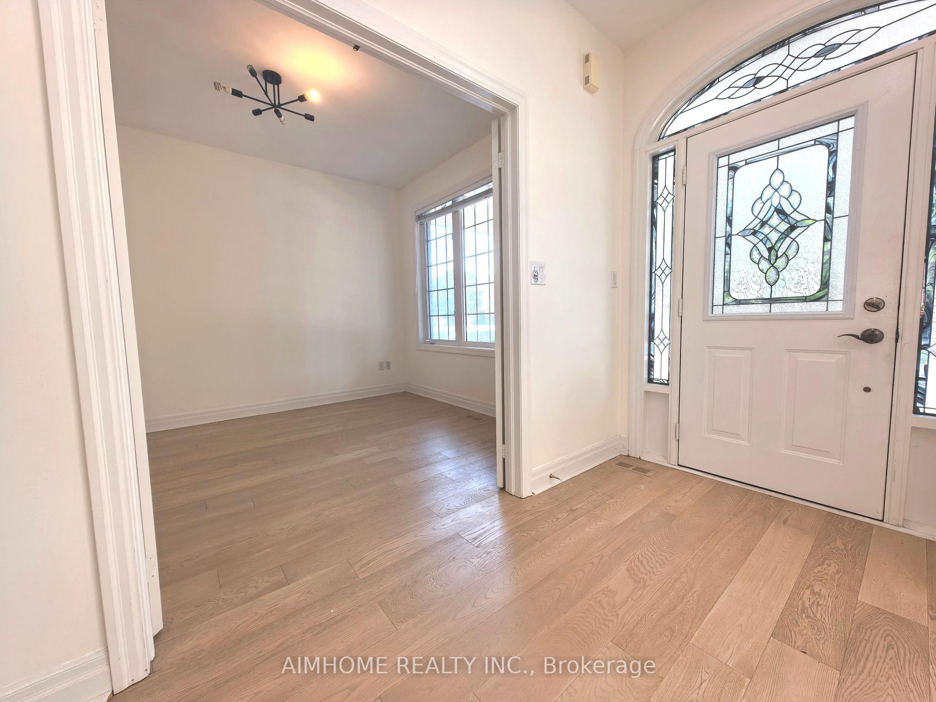 Photo 3 of 2173 Highcliffe Way, Oakville, Westmount — HOMEH