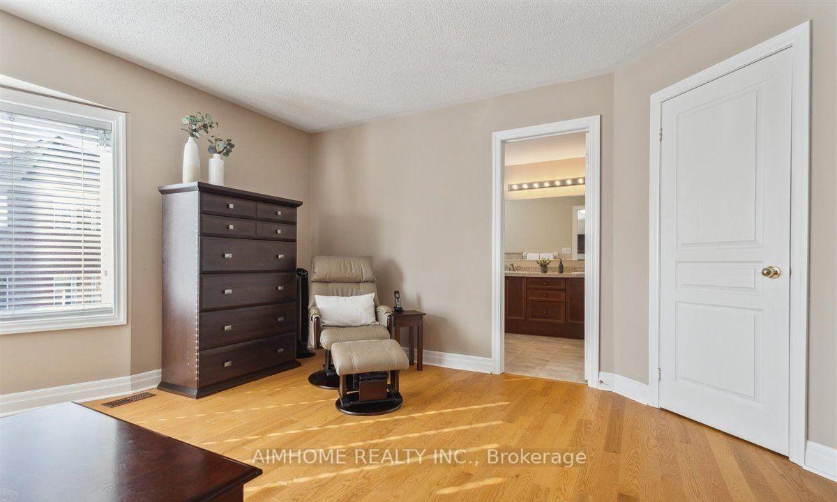 Photo 12 of 2173 Highcliffe Way, Oakville, Westmount — HOMEH