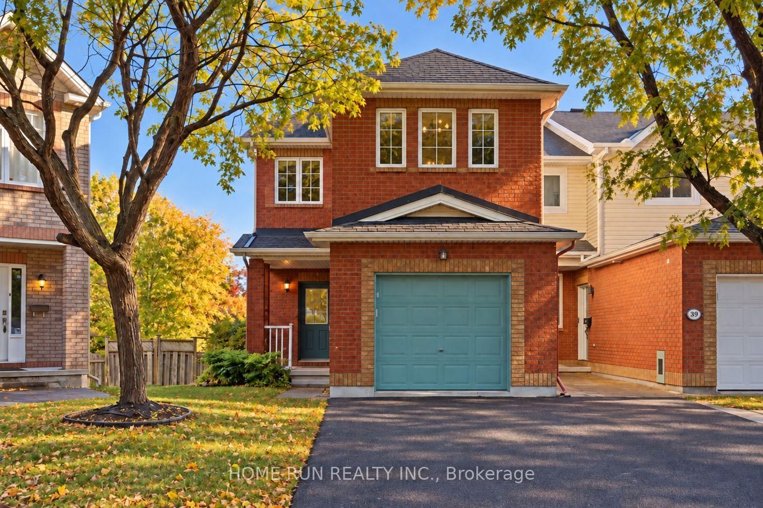 Photo 2 of 37 Tobermory Crescent, Ottawa, Kanata - Morgan's Grant/South March — HOMEH