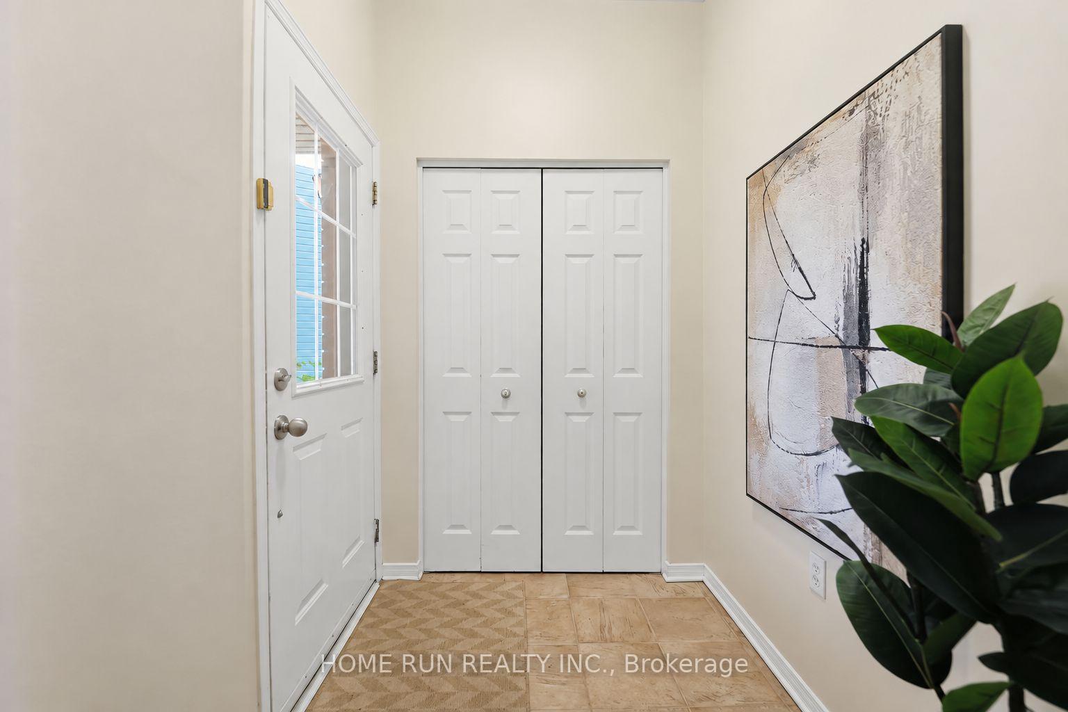 Photo 4 of 37 Tobermory Crescent, Ottawa, Kanata - Morgan's Grant/South March — HOMEH