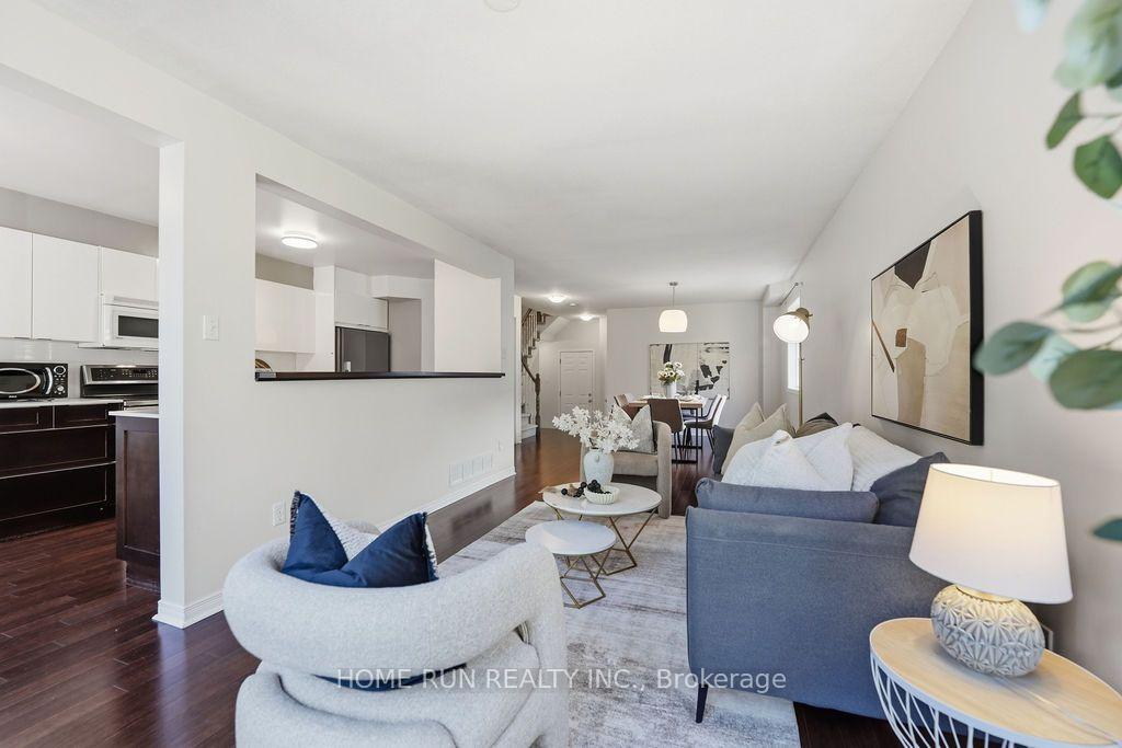 Photo 12 of 37 Tobermory Crescent, Ottawa, Kanata - Morgan's Grant/South March — HOMEH