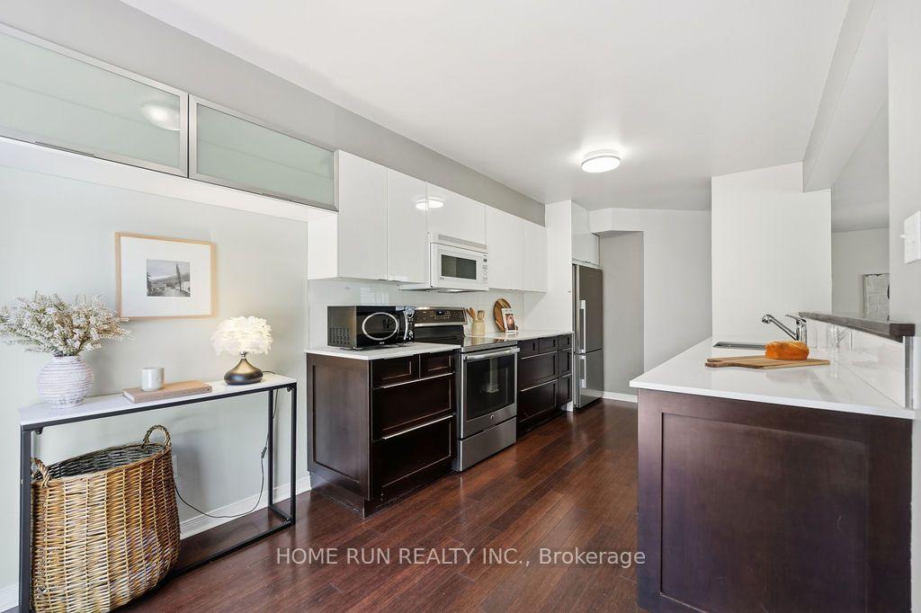 Photo 19 of 37 Tobermory Crescent, Ottawa, Kanata - Morgan's Grant/South March — HOMEH