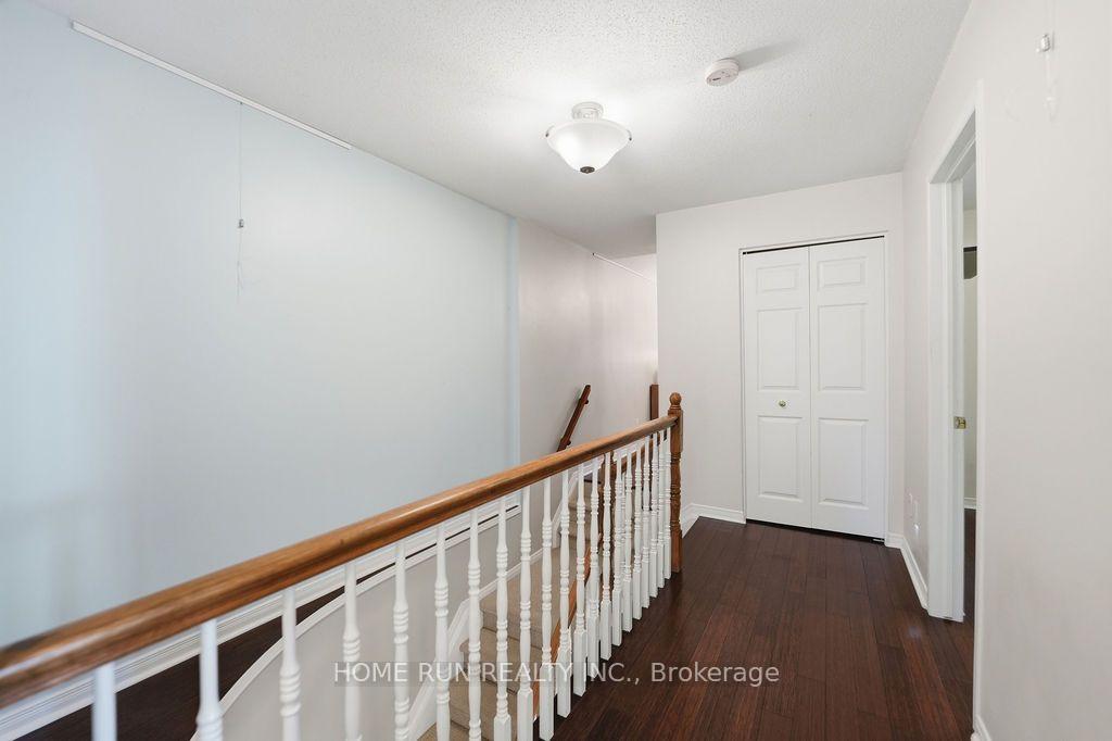 Photo 22 of 37 Tobermory Crescent, Ottawa, Kanata - Morgan's Grant/South March — HOMEH