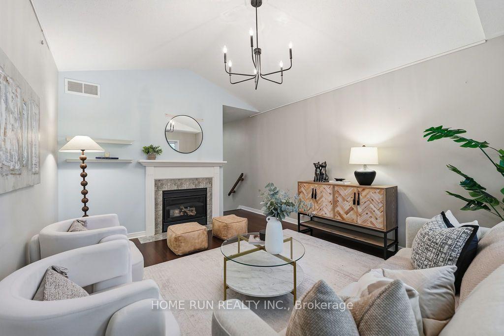 Photo 23 of 37 Tobermory Crescent, Ottawa, Kanata - Morgan's Grant/South March — HOMEH