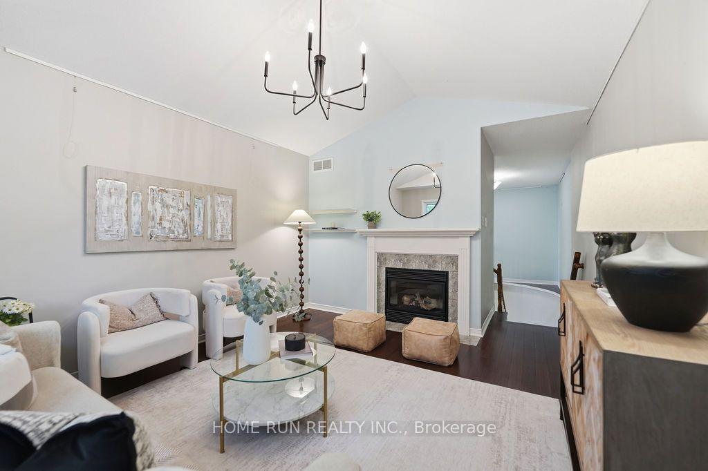 Photo 24 of 37 Tobermory Crescent, Ottawa, Kanata - Morgan's Grant/South March — HOMEH