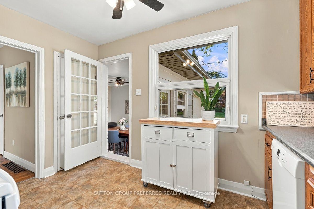 Photo 15 of 465 Glen Crescent, London, North P — HOMEH