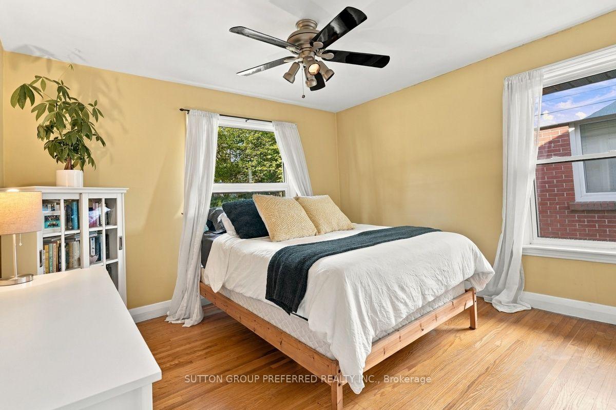 Photo 19 of 465 Glen Crescent, London, North P — HOMEH