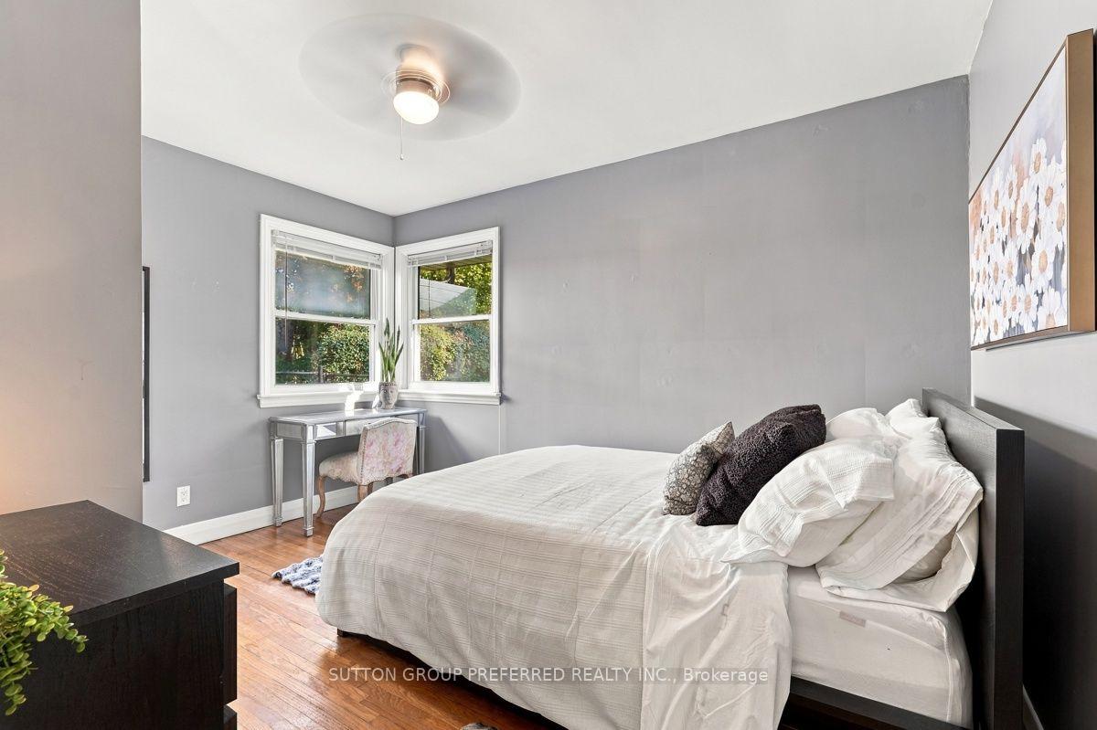 Photo 21 of 465 Glen Crescent, London, North P — HOMEH