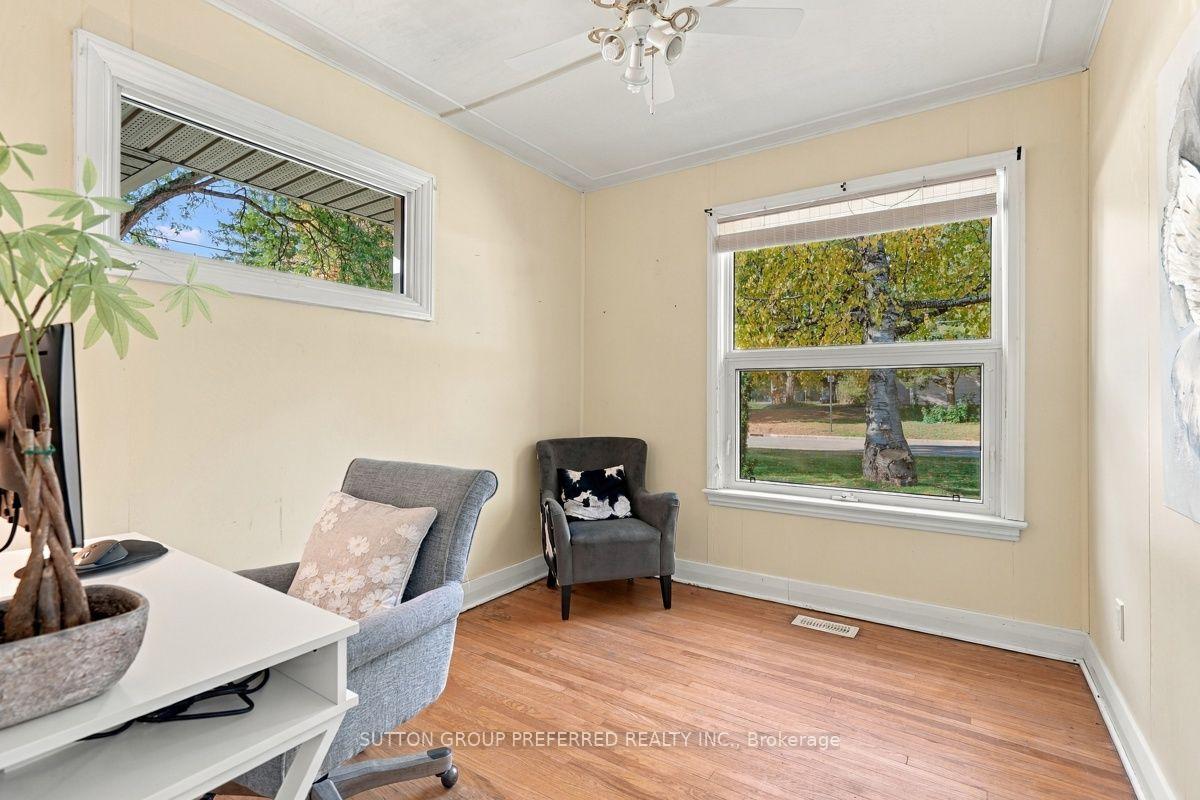 Photo 24 of 465 Glen Crescent, London, North P — HOMEH
