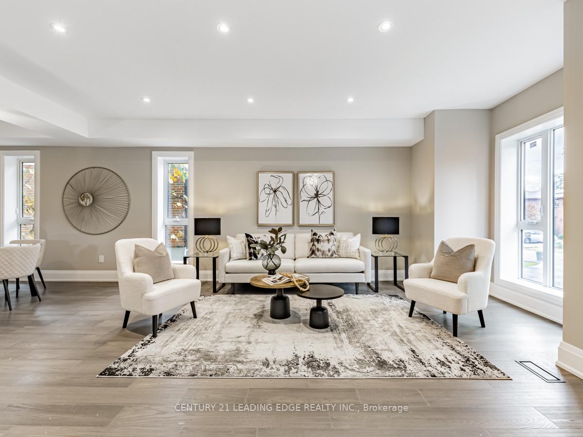 Photo 6 of 19 Donalda Crescent, Scarborough, Agincourt South-Malvern West — HOMEH