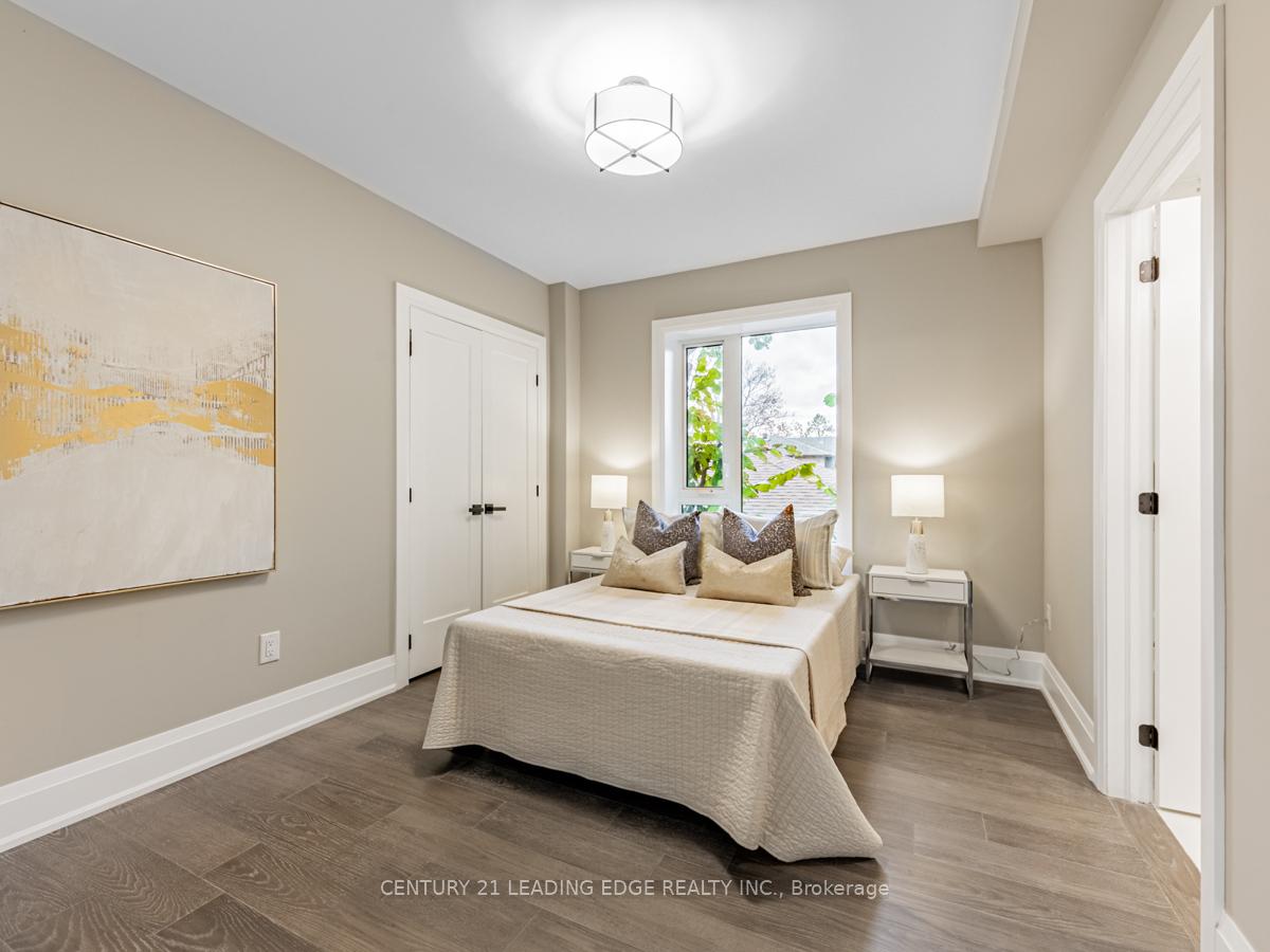 Photo 22 of 19 Donalda Crescent, Scarborough, Agincourt South-Malvern West — HOMEH