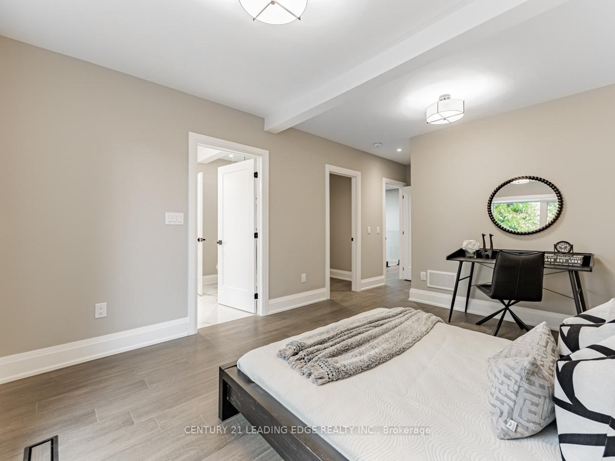 Photo 25 of 19 Donalda Crescent, Scarborough, Agincourt South-Malvern West — HOMEH