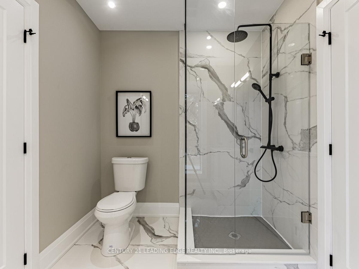 Photo 26 of 19 Donalda Crescent, Scarborough, Agincourt South-Malvern West — HOMEH