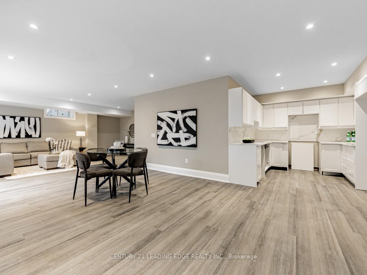 Photo 31 of 19 Donalda Crescent, Scarborough, Agincourt South-Malvern West — HOMEH