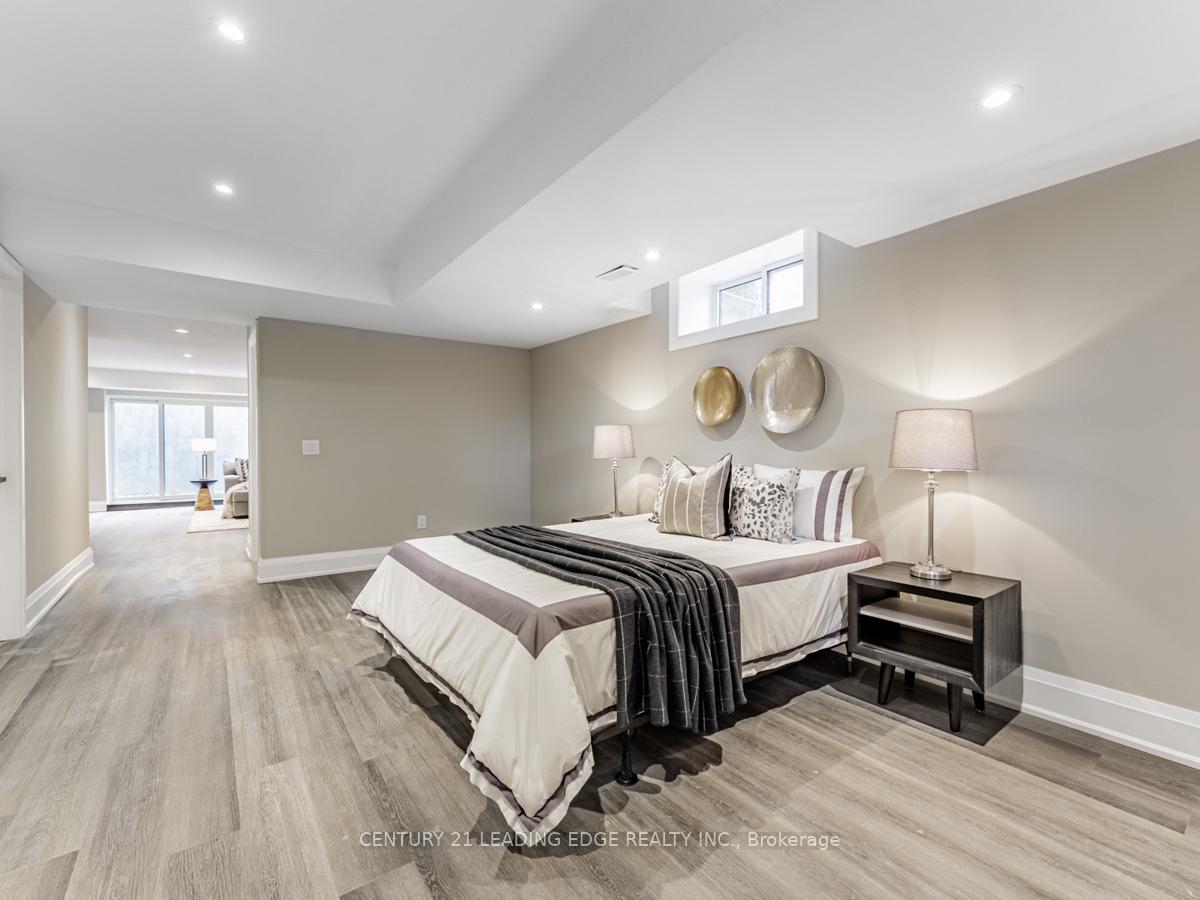 Photo 34 of 19 Donalda Crescent, Scarborough, Agincourt South-Malvern West — HOMEH